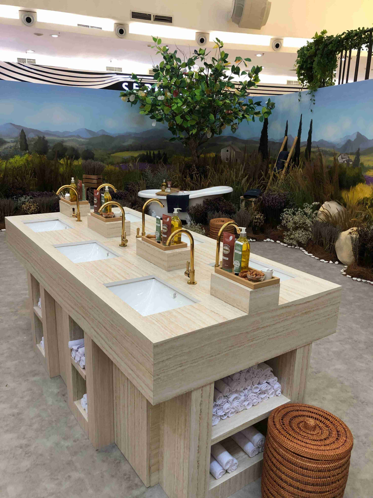 L'Occitane Hotel 3