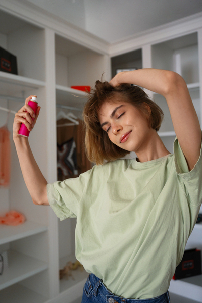 Cara menggunakan dry shampoo dengan tepat