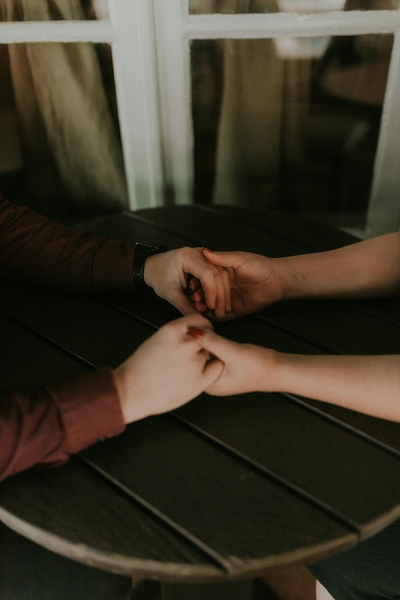 Kelemahan zodiak Gemini dalam percintaan