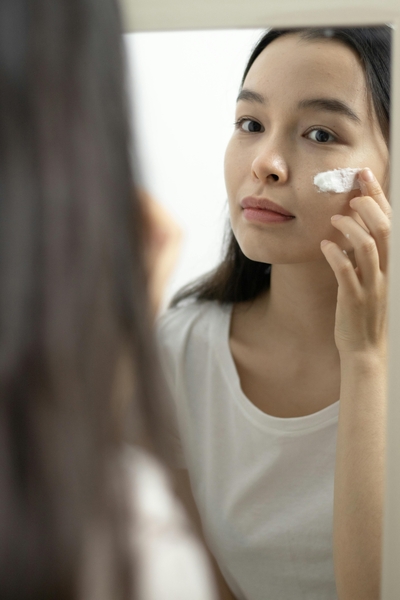 Kenapa wajah berkeringat saat memakai cream