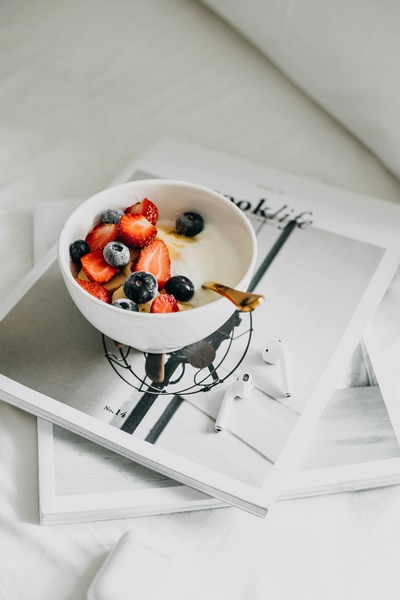 Greek yoghurt with berries