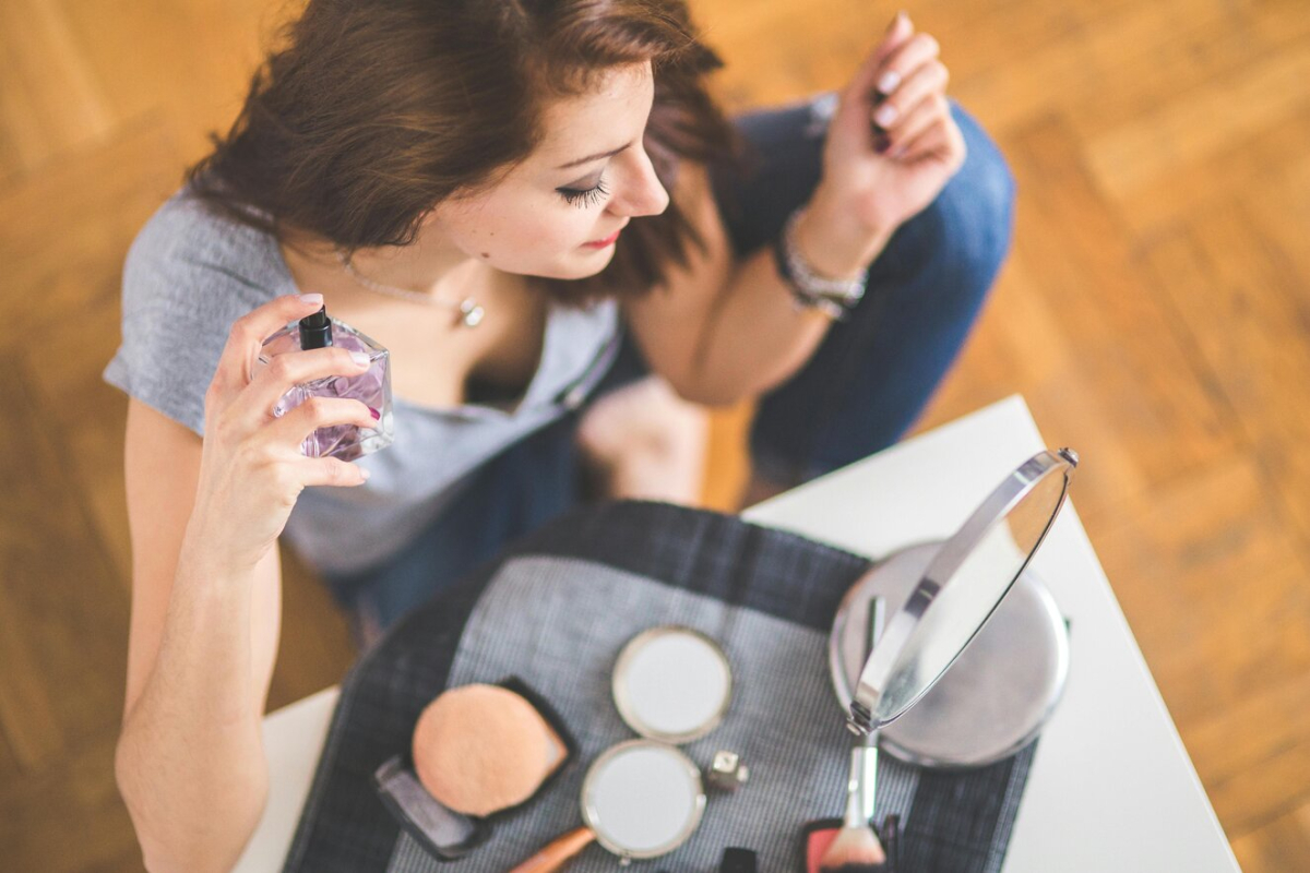 Tips layering parfum agar punya aroma unik