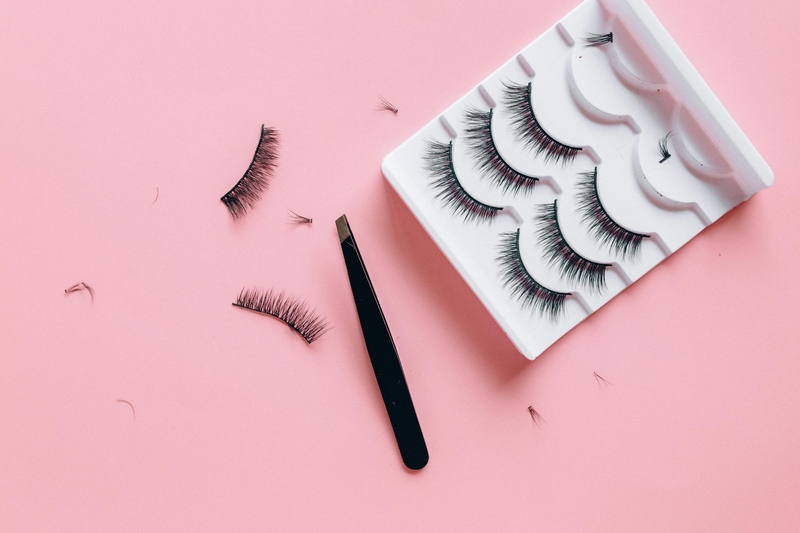 Beri jeda waktu penggunaan fake lashes