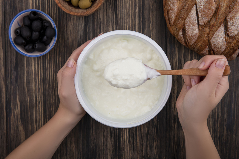 Plain greek yoghurt