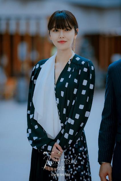 Choi Soo Young di Run On
