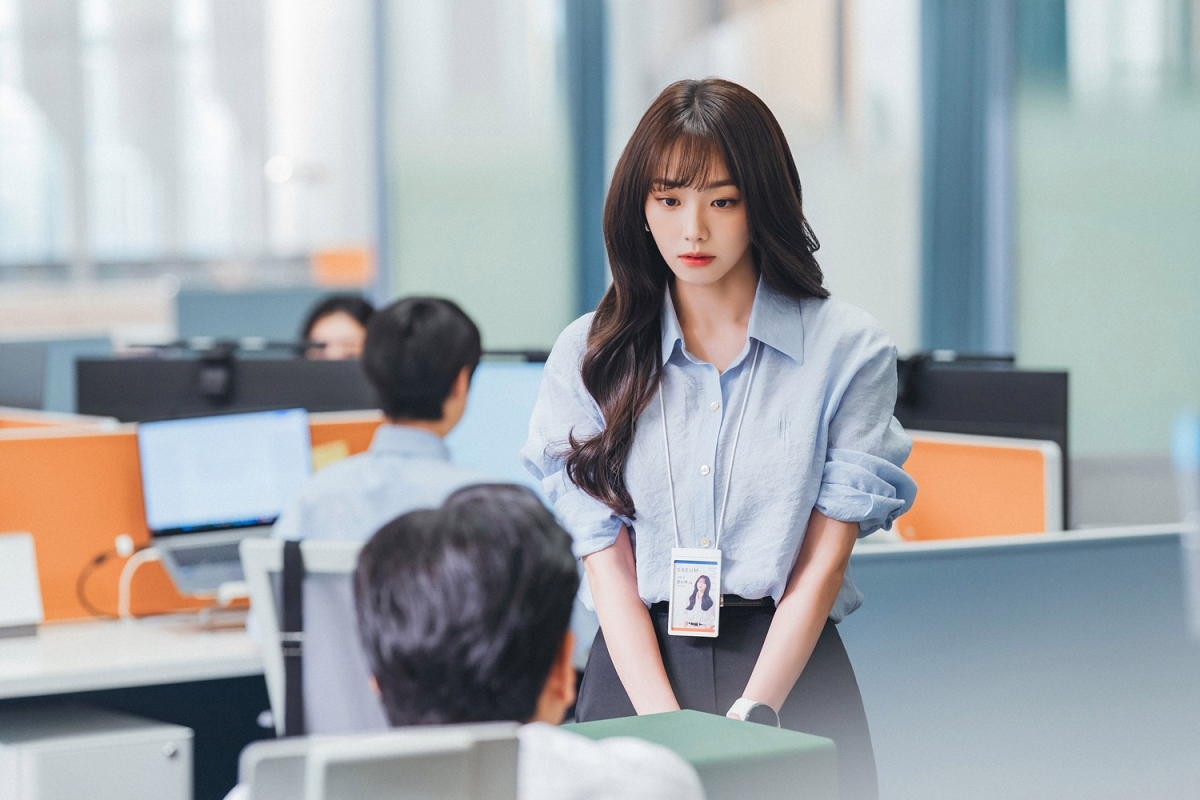 Kang Mi Na
