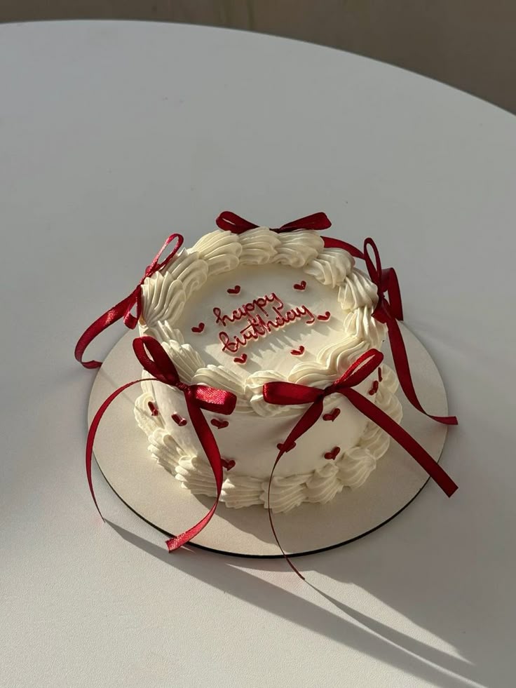 Kue ulang tahun aesthetic