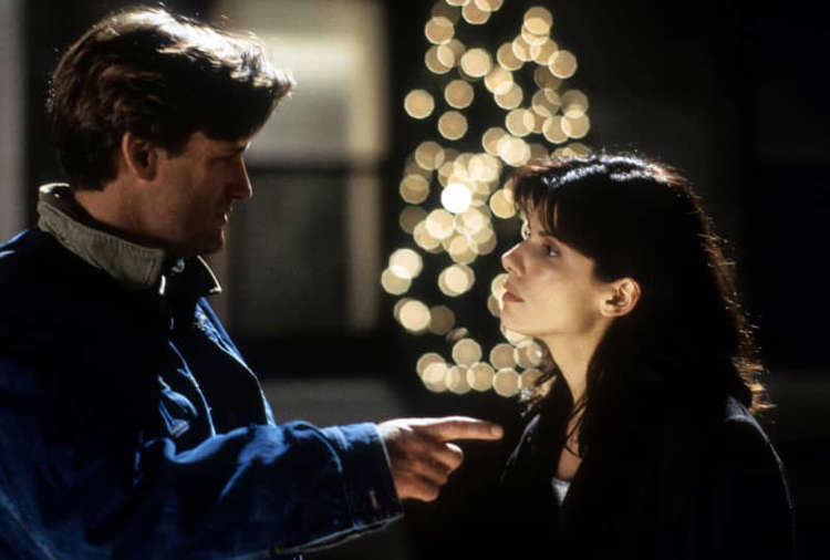 Film While You Were Sleeping (1995)