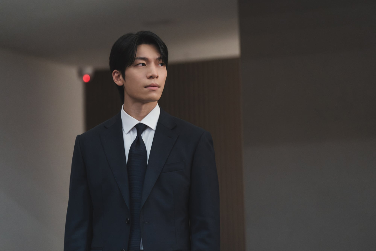 Wi Ha Joon di Siren Kiss