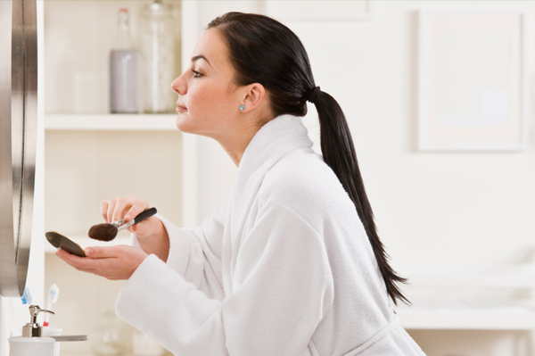 9 Produk Kecantikan untuk Tampil Prima di Kantor