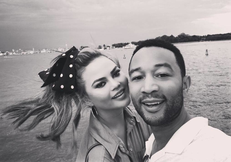 John Legend Akui Ia dan Chrissy Teigen Hampir Putus