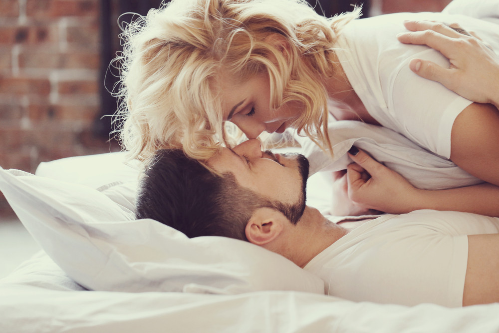 Trik Ciptakan Suasana Kamar Tidur Yang Lebih Seksi