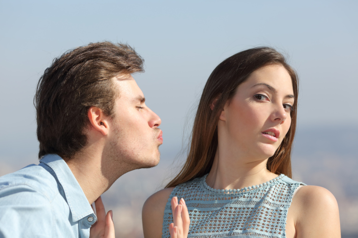5 Cara Halus Menolak Cinta Pria