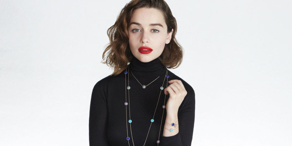 Aksi Emilia Clarke dalam Kampanye Dior