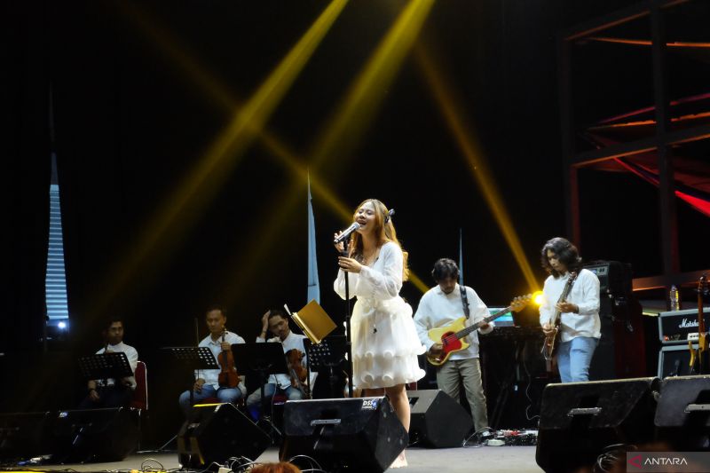 Nadin Amizah Bawakan Dongeng Rusa Kecil di Java Jazz Festival 2022