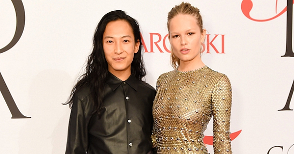 Gaun Credit Card dari Alexander Wang