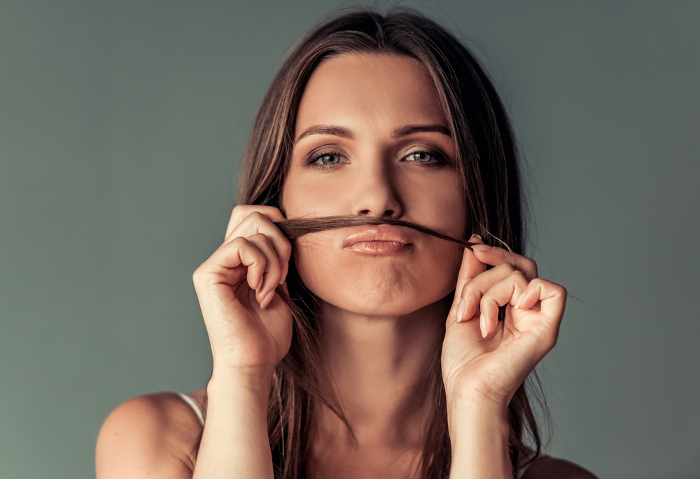4 Hal Yang Perlu Anda Ketahui Sebelum Bleach Upper Lip
