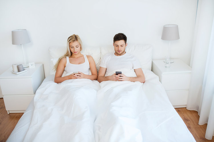 Ini Alasan Pasangan Millennial Jarang Bercinta