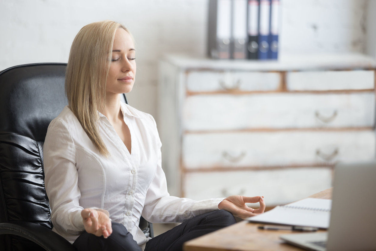 7 Tips Tetap Fokus Di Kantor Selama Bulan Puasa