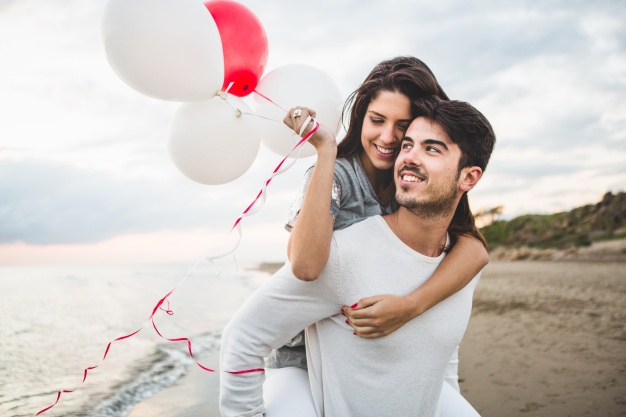 Menurut Zodiak, Ini Tanda-Tanda Kamu Jatuh Cinta!