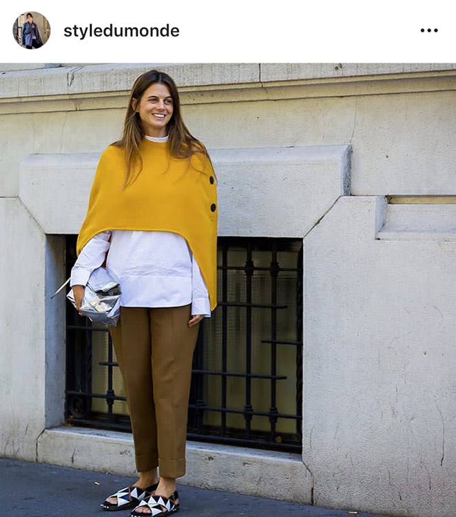 Baju Untuk Musim Hujan Gaya Poncho Over Shirt