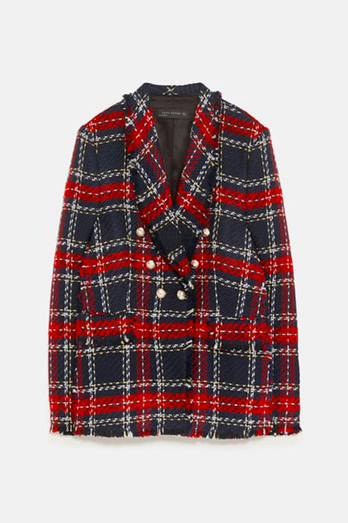 baju tartan dari ZARA dengan aksen mutiara