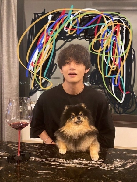 YEONTAN DI DALAM TAS LV, TAEHYUNG MENGAJAK KE SPANYOL UNTUK SYUTING 