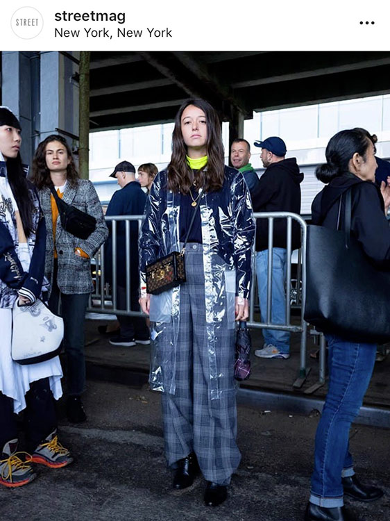 Baju Untuk Musim Hujan Gaya Clear Plastic Coat