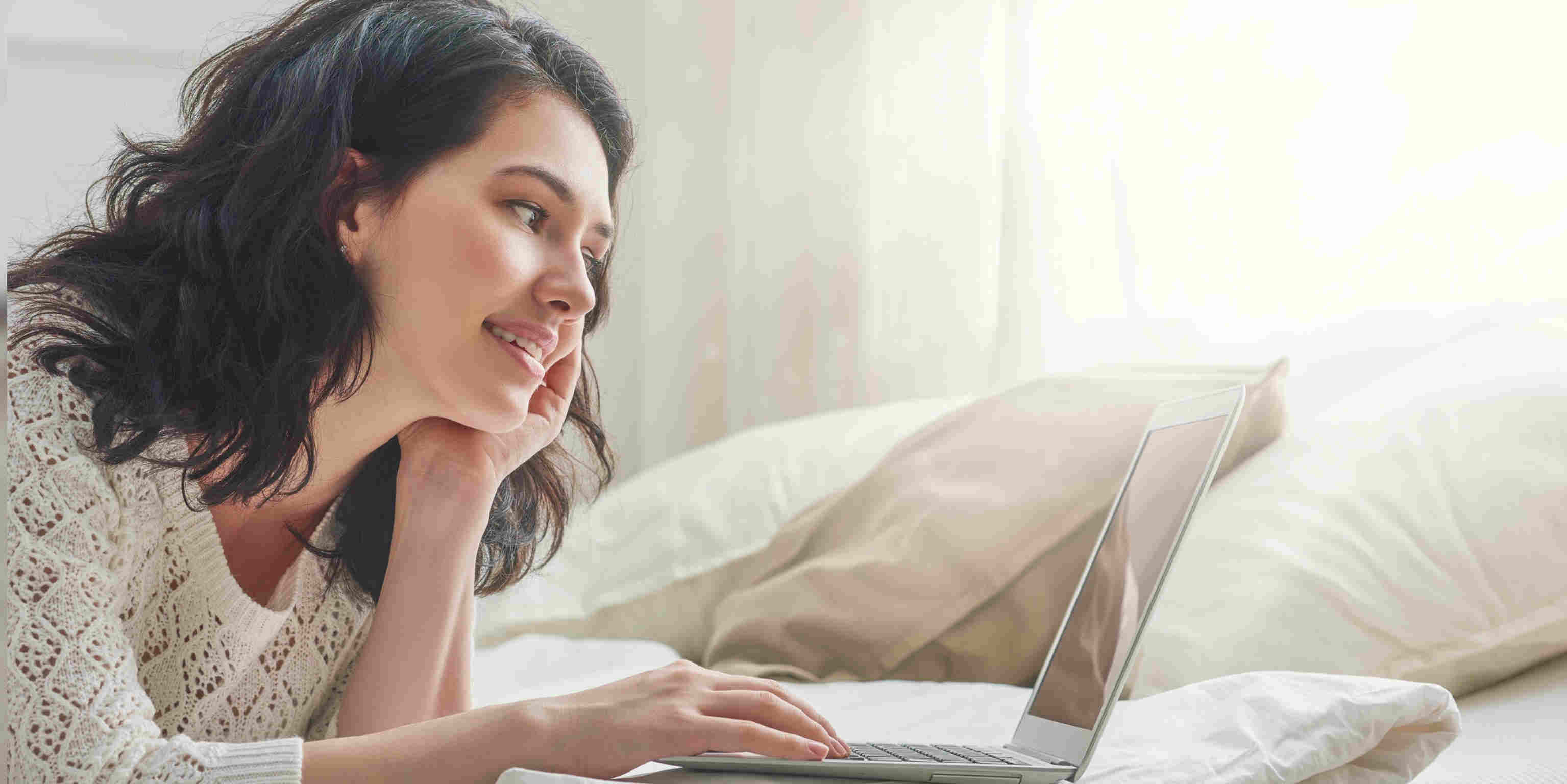 Perhatikan Ini Sebelum Membeli Foundation Di Online Shop