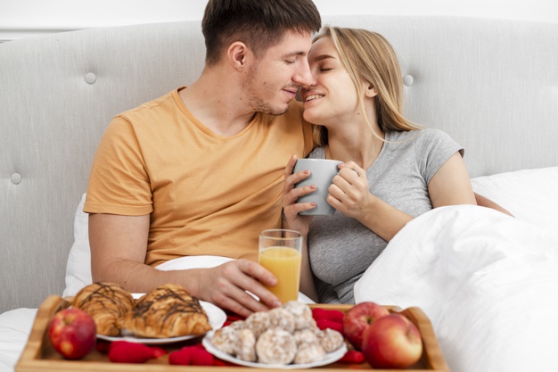 25 Ucapan Ulang Tahun Romantis untuk Pasangan