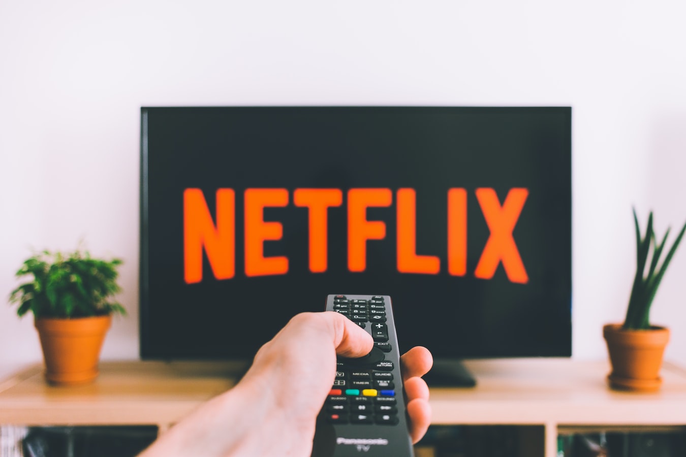 10 Serial Netflix Yang Bisa Kamu Tonton Bersama Keluarga