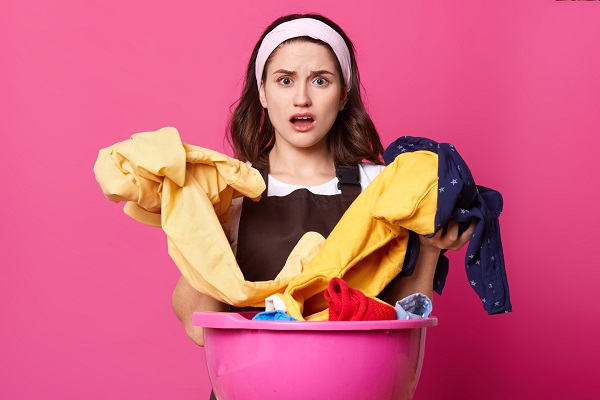 Jenis Bahan Pakaian yang Perlu Dicuci Secara Dry Cleaning