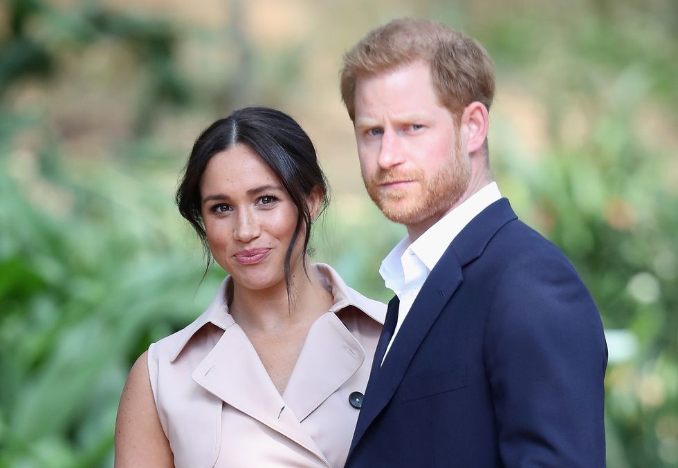 Prince Harry & Meghan Markle Ikut Acara TV Bersama Sandra Oh