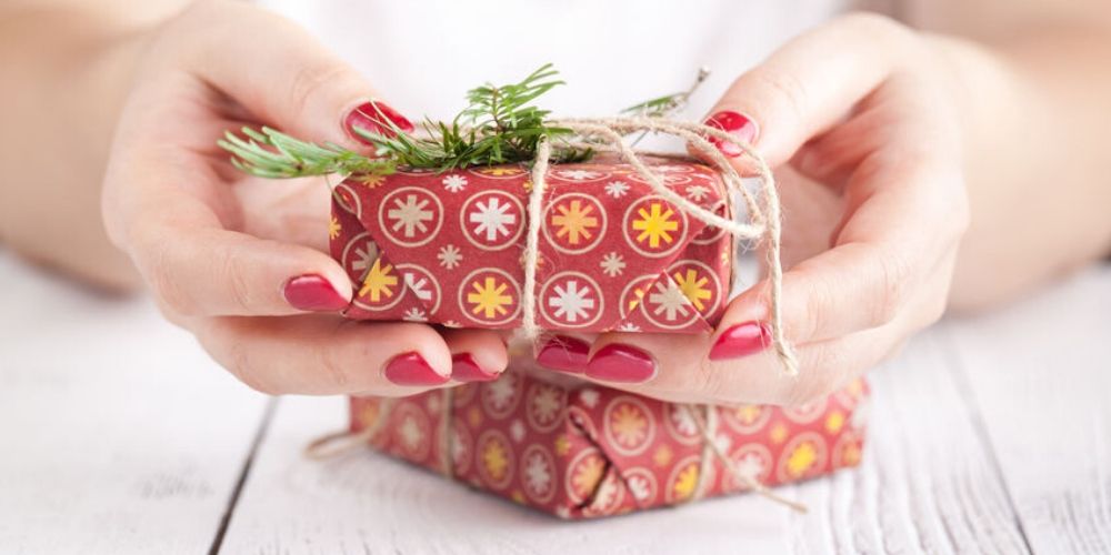 Ini Dia Rekomendasi Kado Secret Santa di Bawah Rp200 Ribu