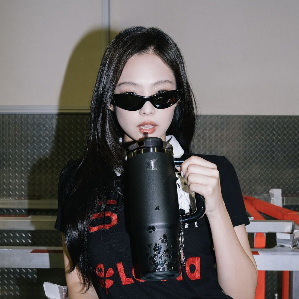 Deretan Kolaborasi Ikonik Jennie BLACKPINK dengan Brand Ternama
