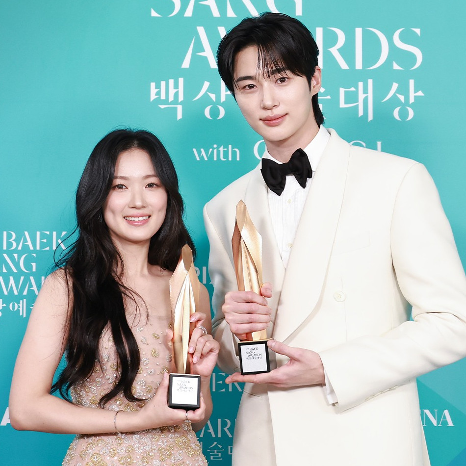 Manisnya Momen Reunian Kim Hye Yoon & Byeon Woo Seok di Ajang Baeksang Awards 2025