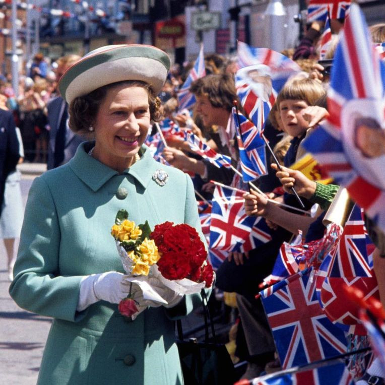 5 Aturan Khusus di Balik Gaya Mendiang Ratu Elizabeth II