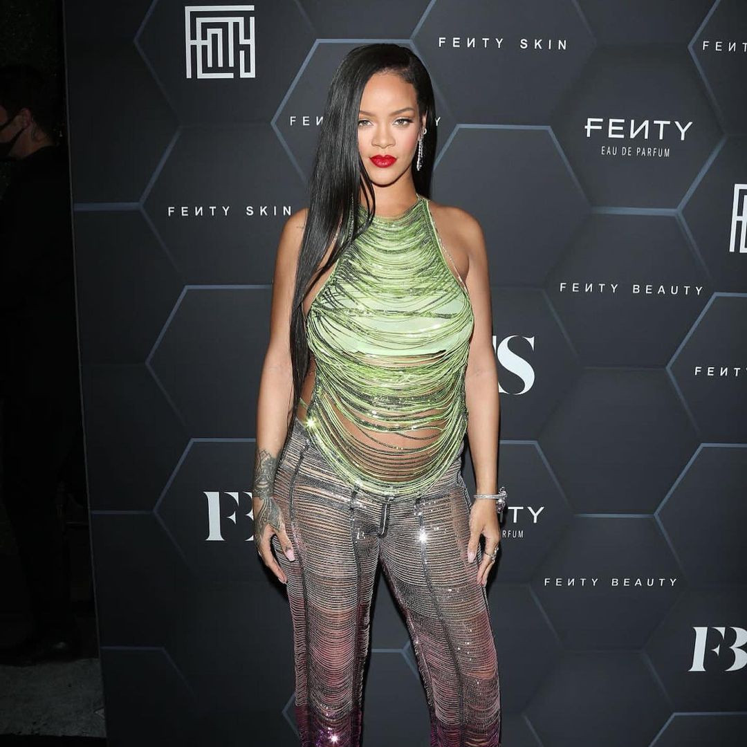 Kaleidoskop Gaya Stylish Rihanna Sepanjang Tahun 2022