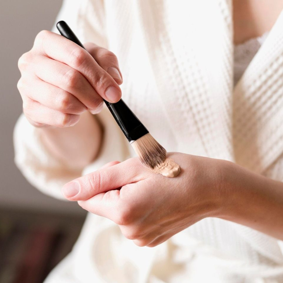 Memahami Perbedaan Cushion dan Foundation untuk Menemukan Mana yang Tepat untuk Kamu!