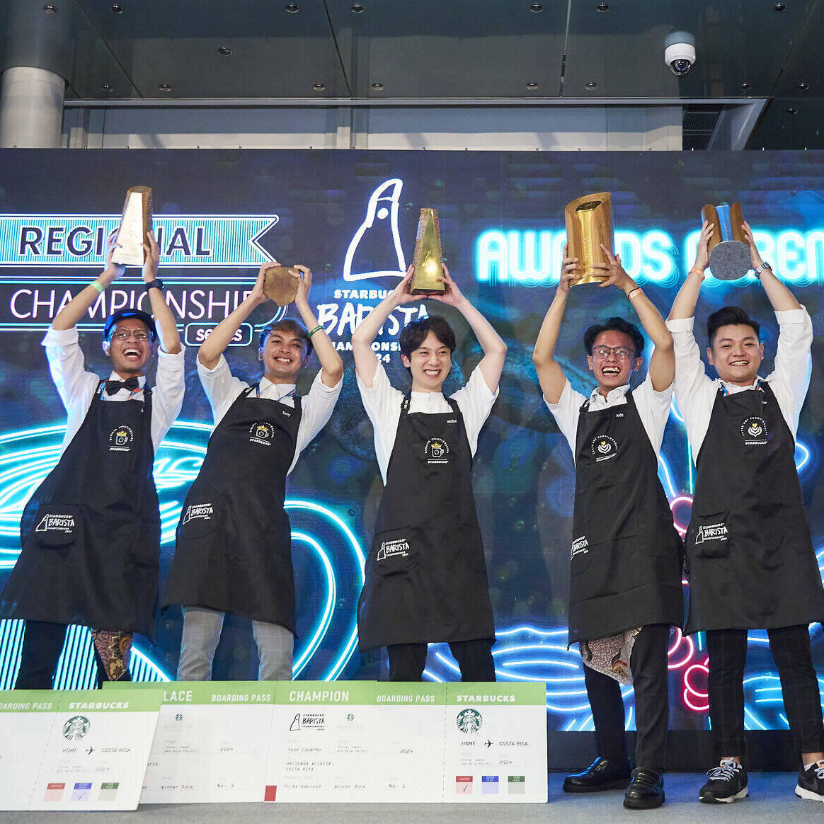 Dua Barista Lokal Harumkan Nama Indonesia di Kejuaraan Barista Regional!