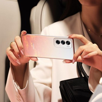 Desainnya Futuristik & Memiliki Teknologi Canggih! OPPO Rilis Reno12 Series!
