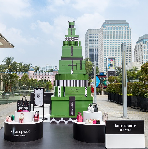 Sambut Akhir Tahun, Kate Spade New York Buka Instalasi Khusus