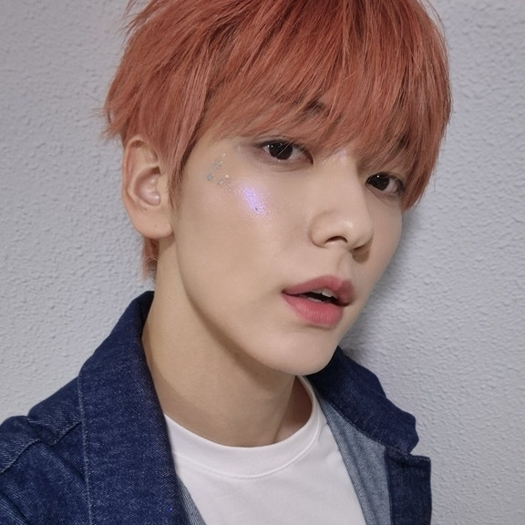 Sempat Viral, Akhirnya Highlighter Ungu yang Dipakai oleh TXT Terungkap!