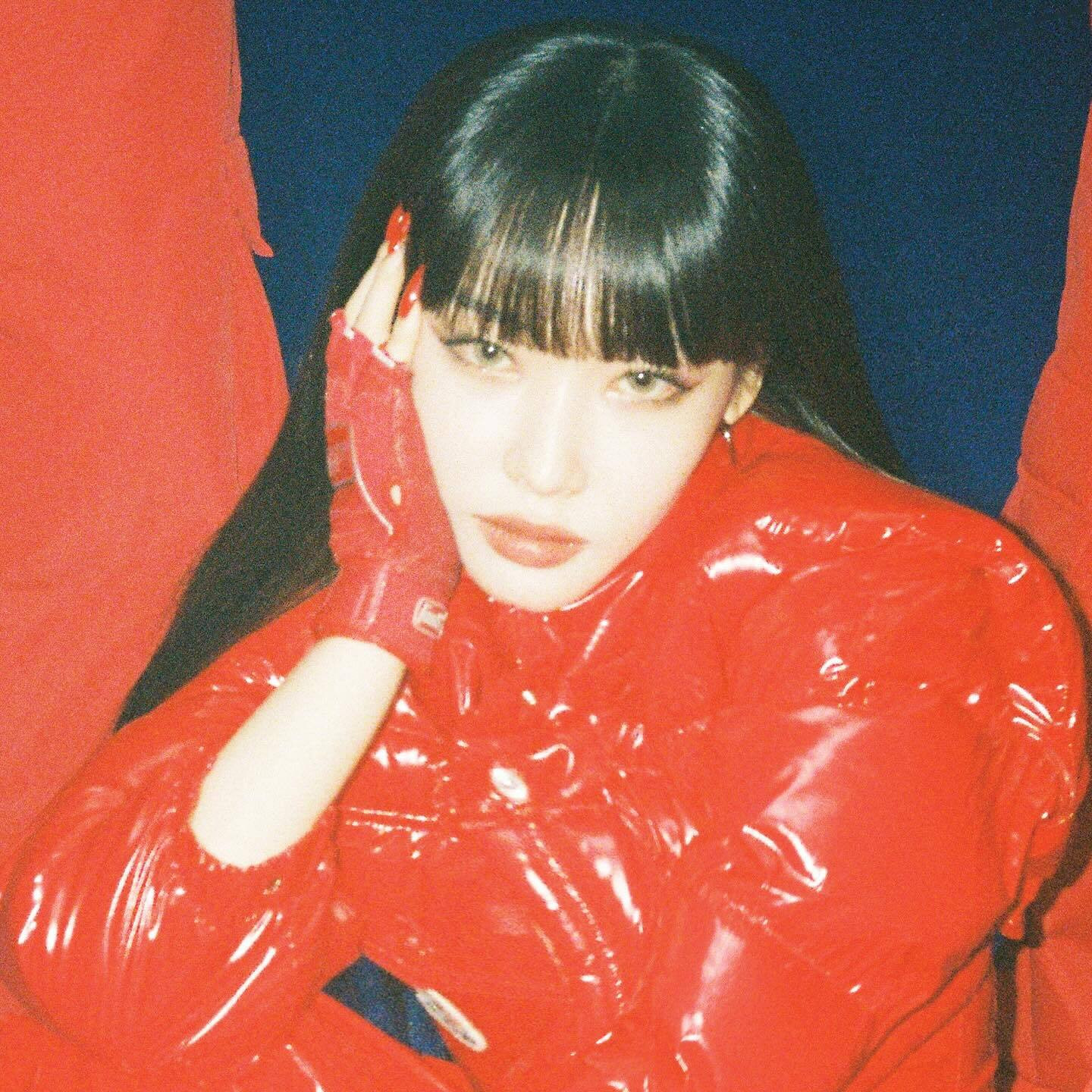 Versatile! CHUNG HA Resmi Comeback dengan MV ‘EENIE MEENIE’