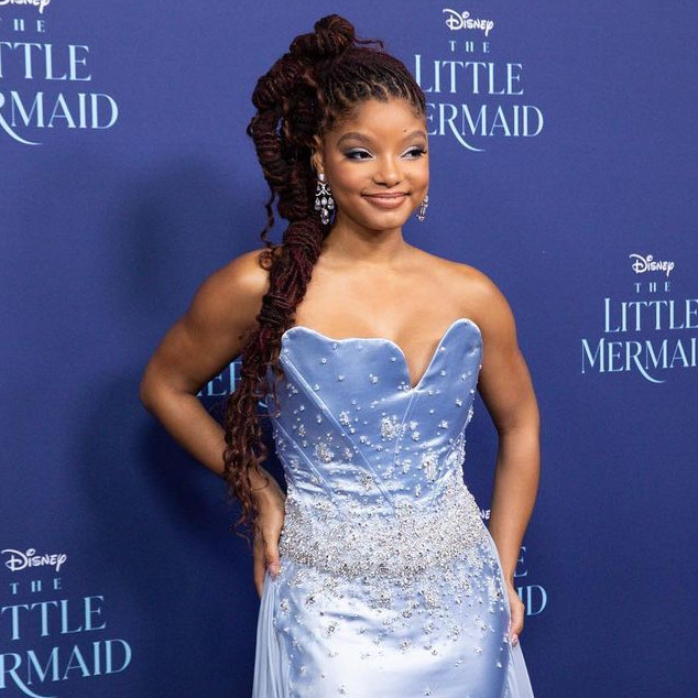 OMG!  Biaya Styling Rambut Halle Bailey di ‘The Little Mermaid’ Ternyata Begitu Fantastis!