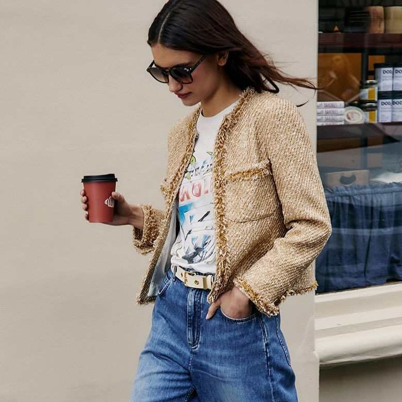 6 Tips Styling Tweed Jacket yang Bisa Dicoba