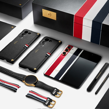 Ini Alasan Mengapa Samsung Galaxy Z Fold5 Yang Berkolaborasi Dengan Thom Browne Wajib Kamu Miliki