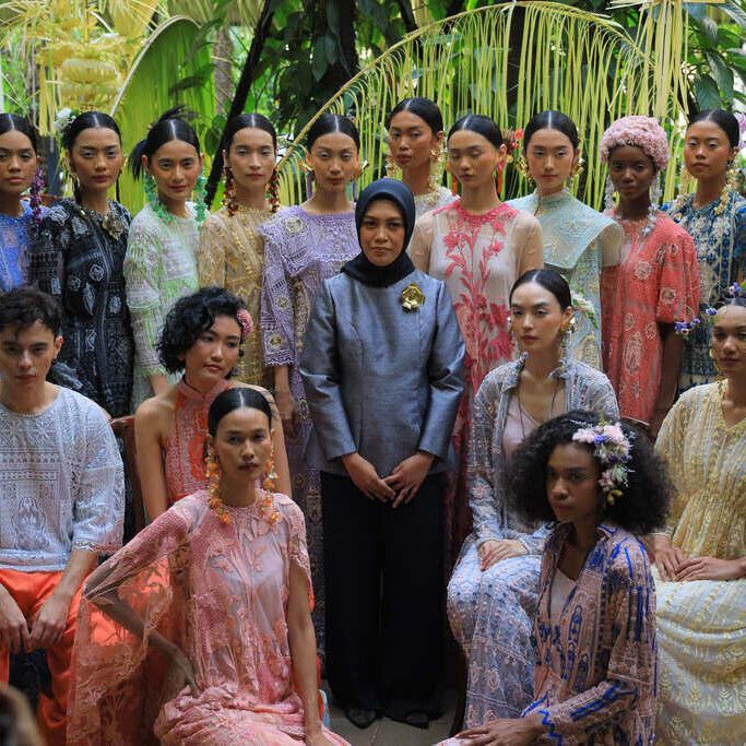 BOHPlay Hadirkan Koleksi Kebaya Modern dan Penuh Warna