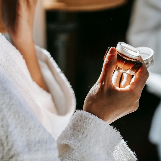 Apa Itu Glutathione? Serta Apa Manfaatnya Bagi Kecantikan? Simak di Sini!