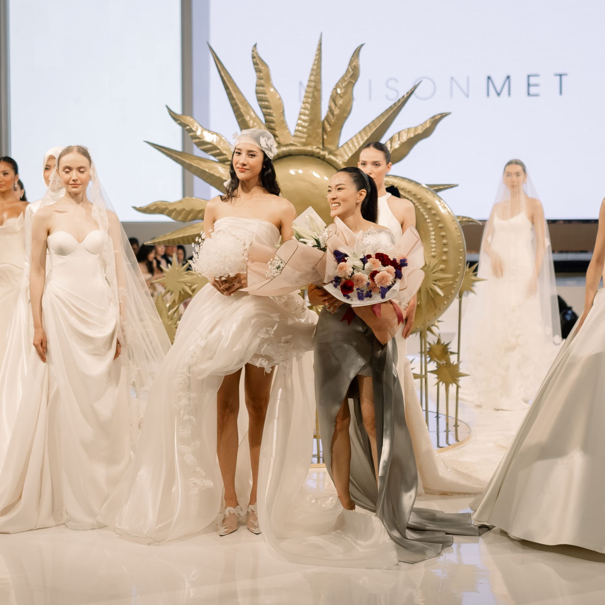 Maison Met Rilis Koleksi Gaun Pengantin Terbaru! Anya Geraldine Tampil di Fashion Show